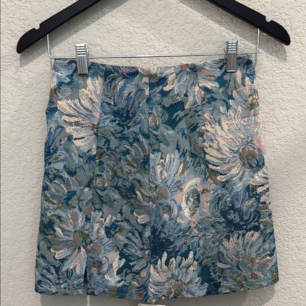 Floral Patterned Skirt - Blue and White size XS